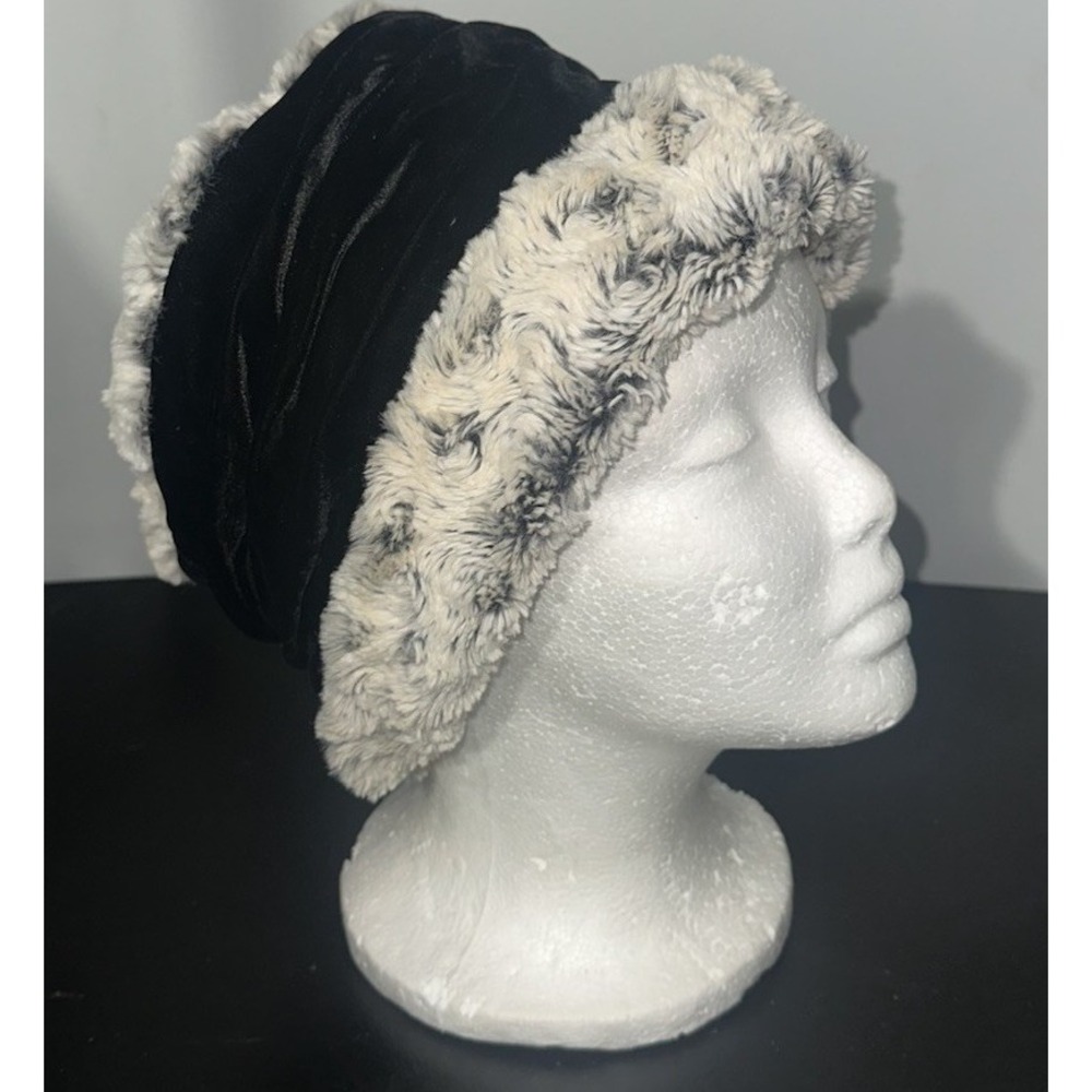 Winter Hat Luxurious Pandemonium Seattle Black Velvet & Minky Cloche Reversible